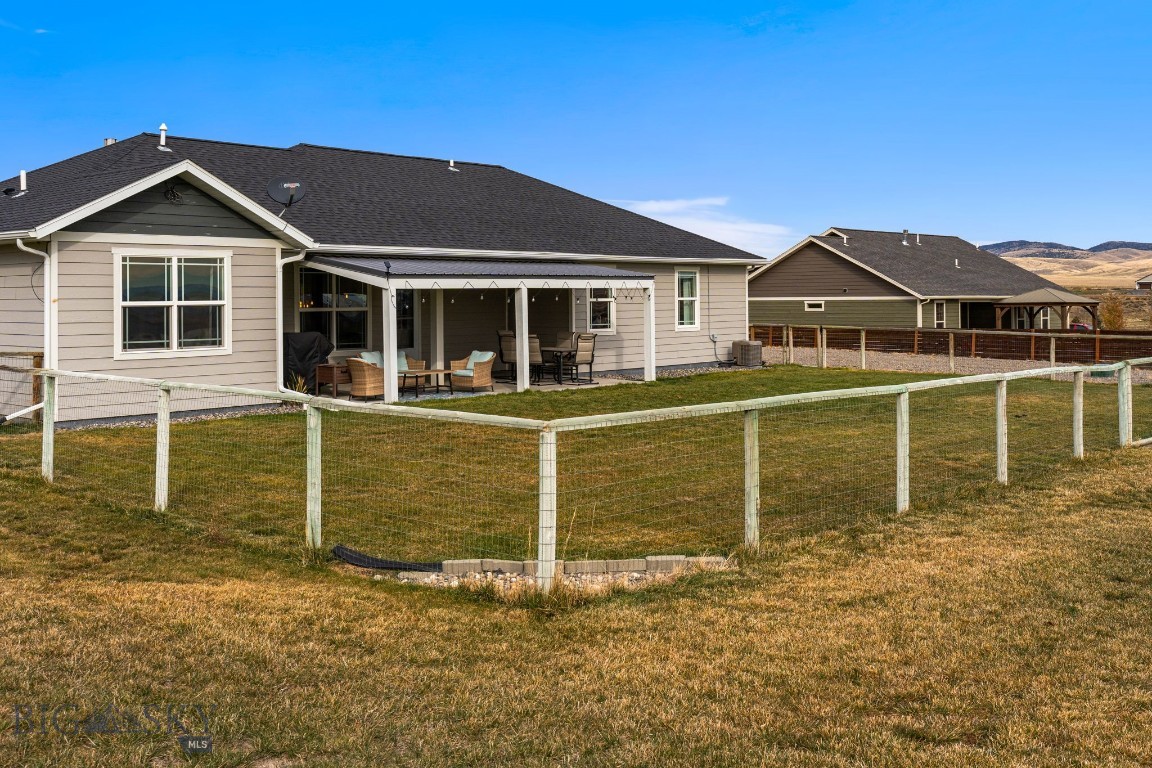 15 Feather Meadow Place