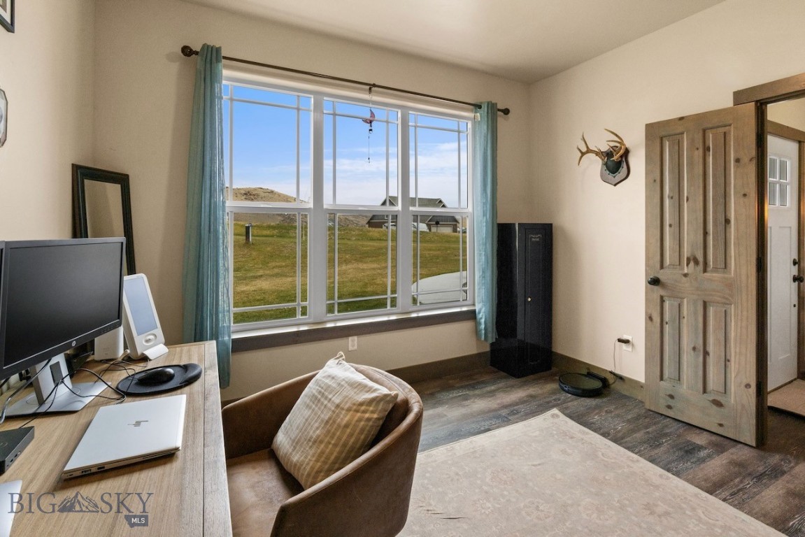 15 Feather Meadow Place