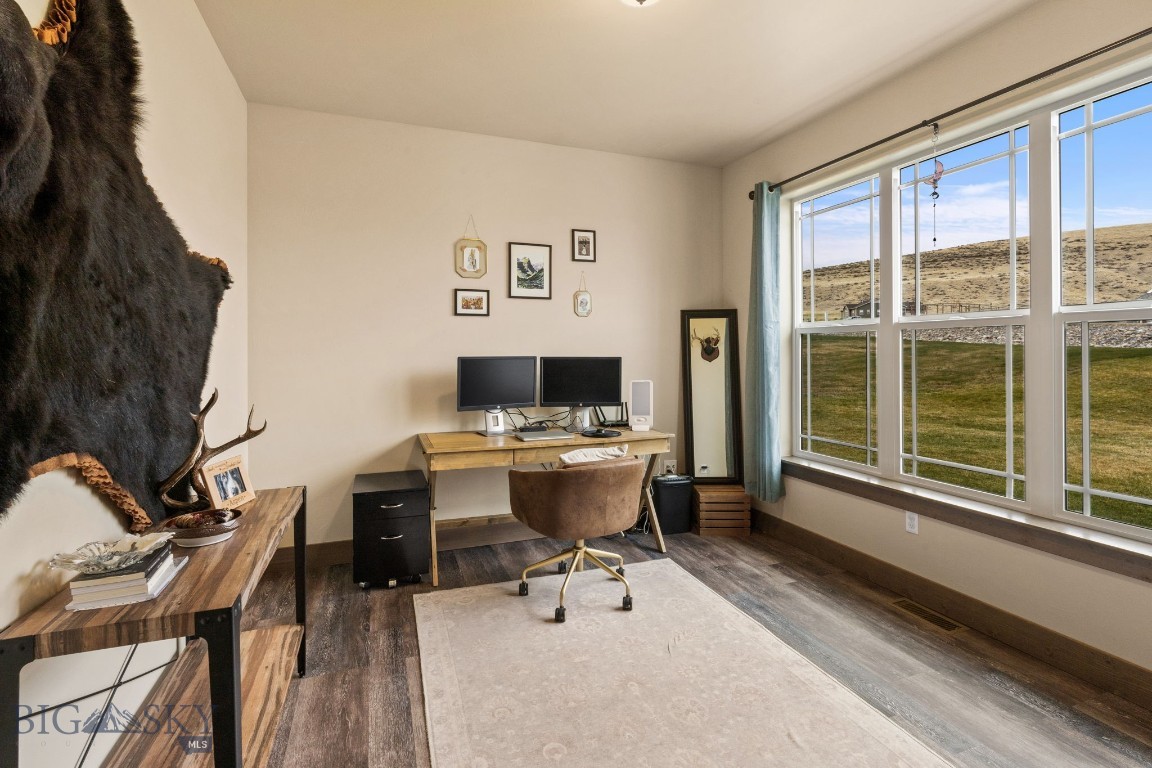 15 Feather Meadow Place
