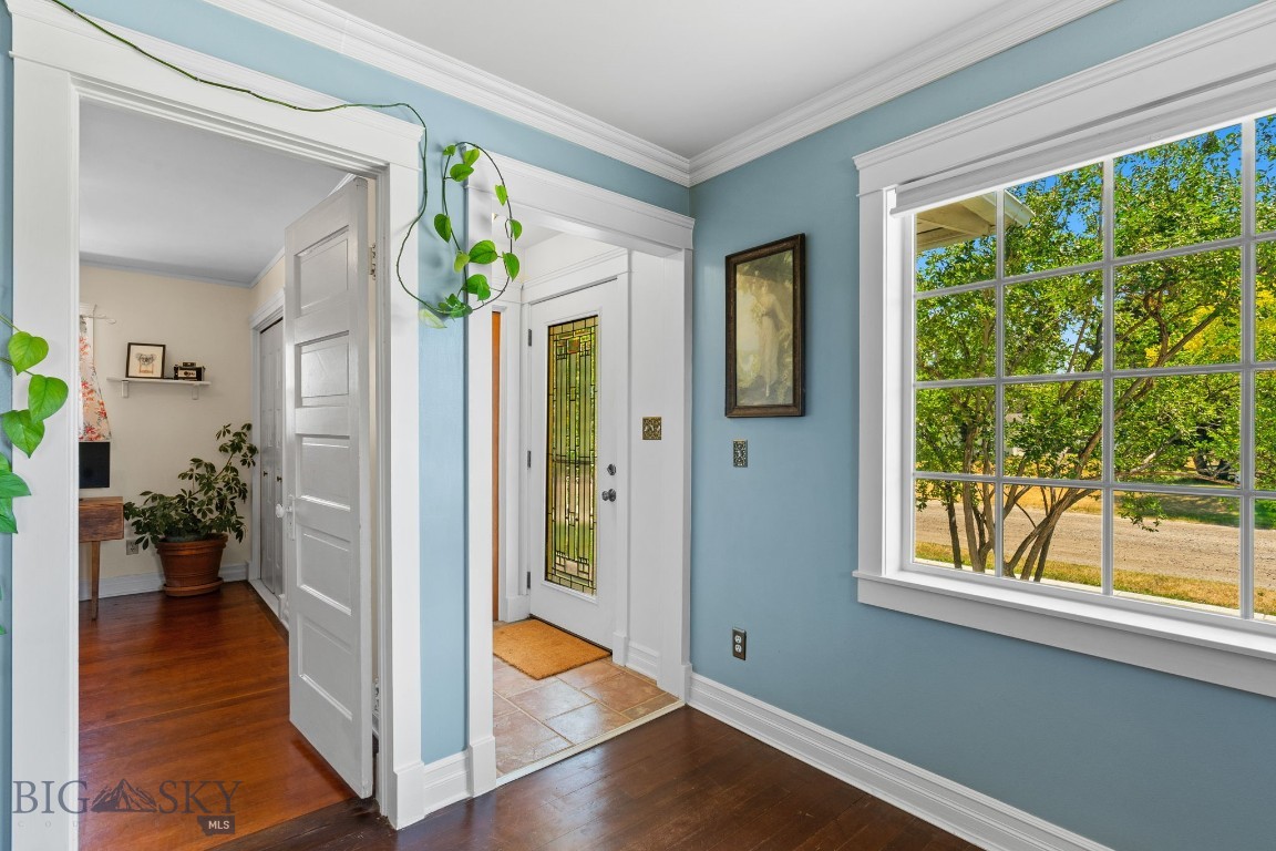 220 S 4th Street