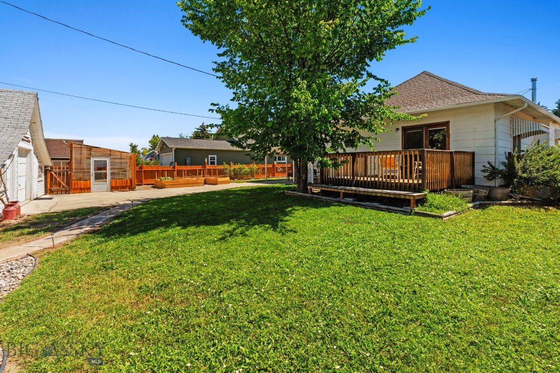 220 S 4th Street