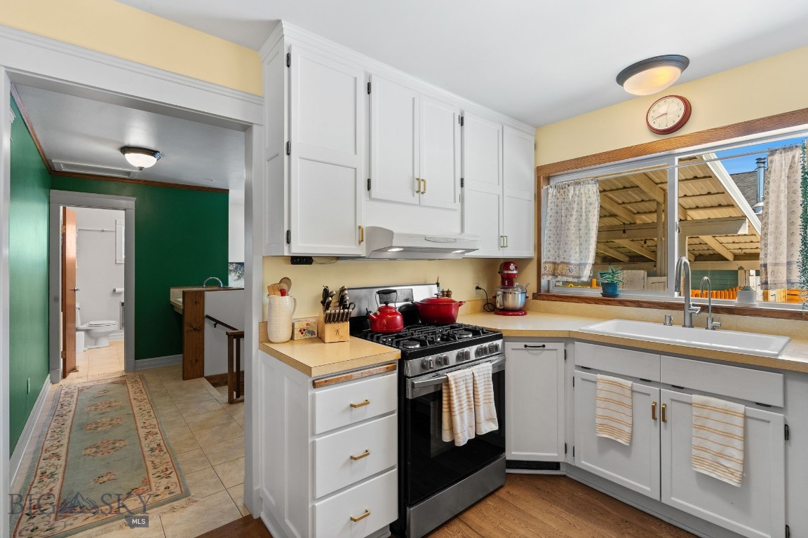 220 S 4th Street