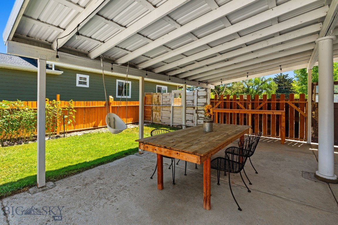 220 S 4th Street