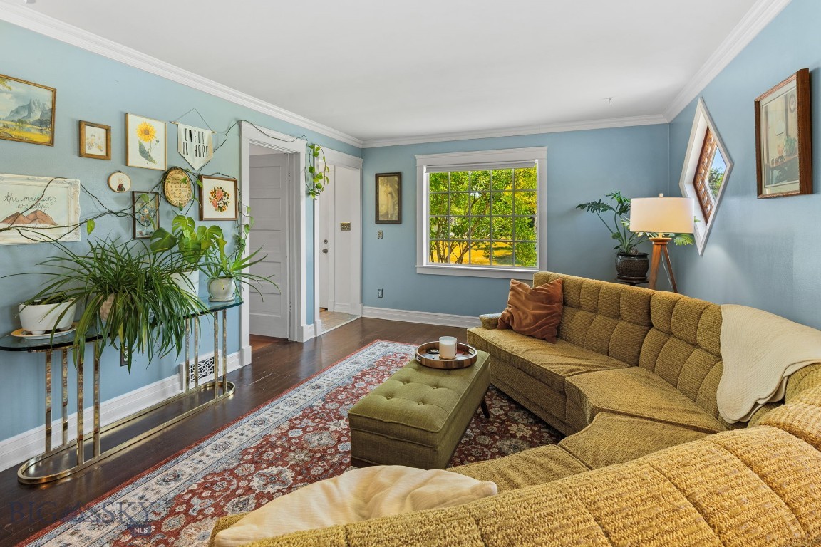 220 S 4th Street