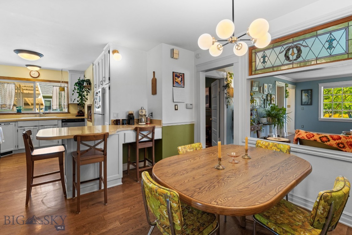 220 S 4th Street