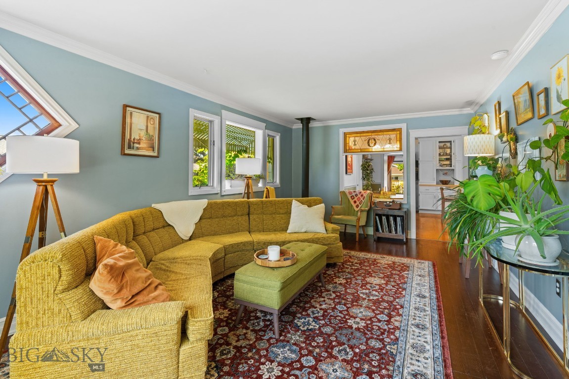 220 S 4th Street