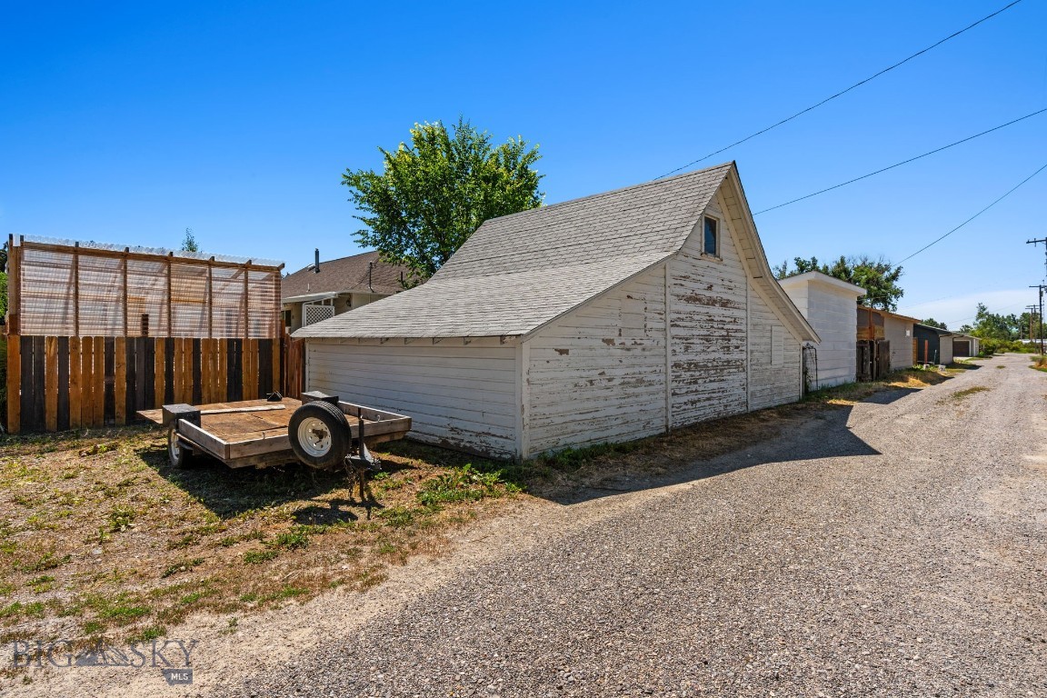 220 S 4th Street
