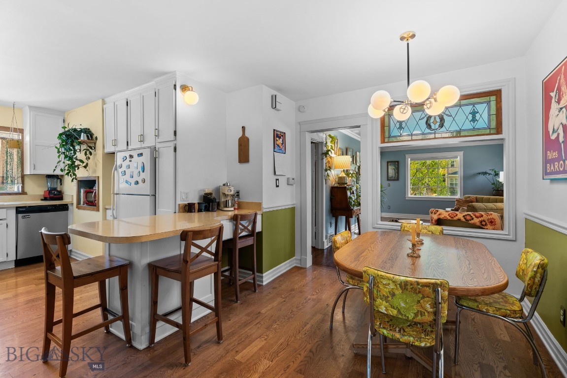 220 S 4th Street