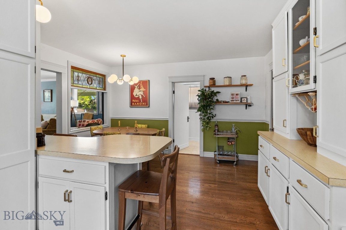220 S 4th Street