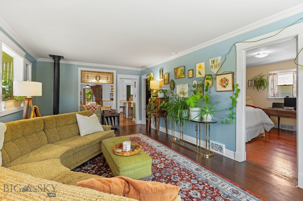 220 S 4th Street