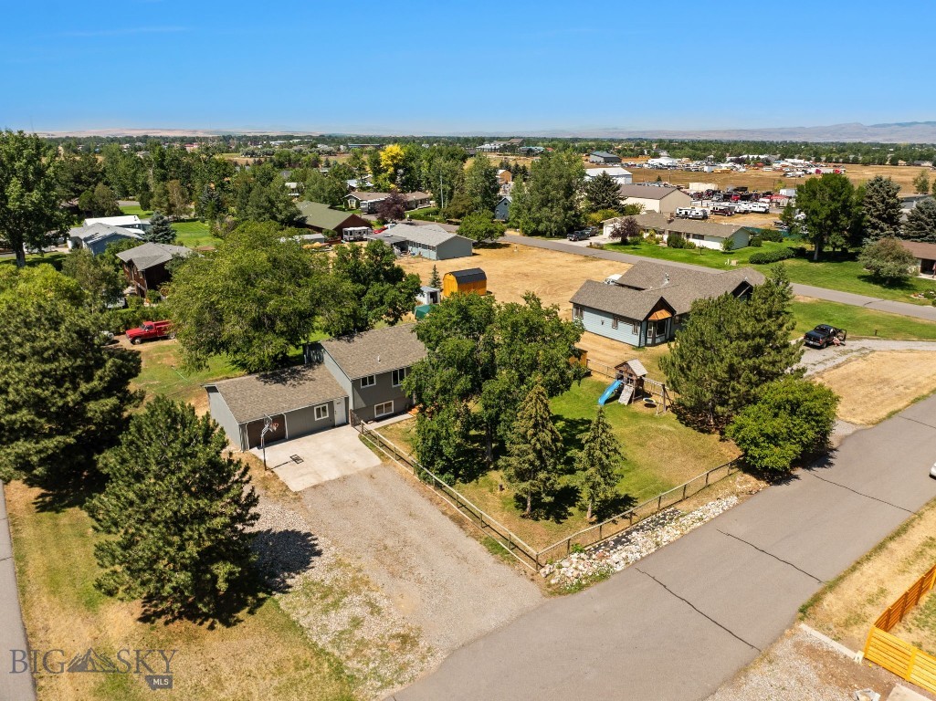 6045 Saddle Peak Way