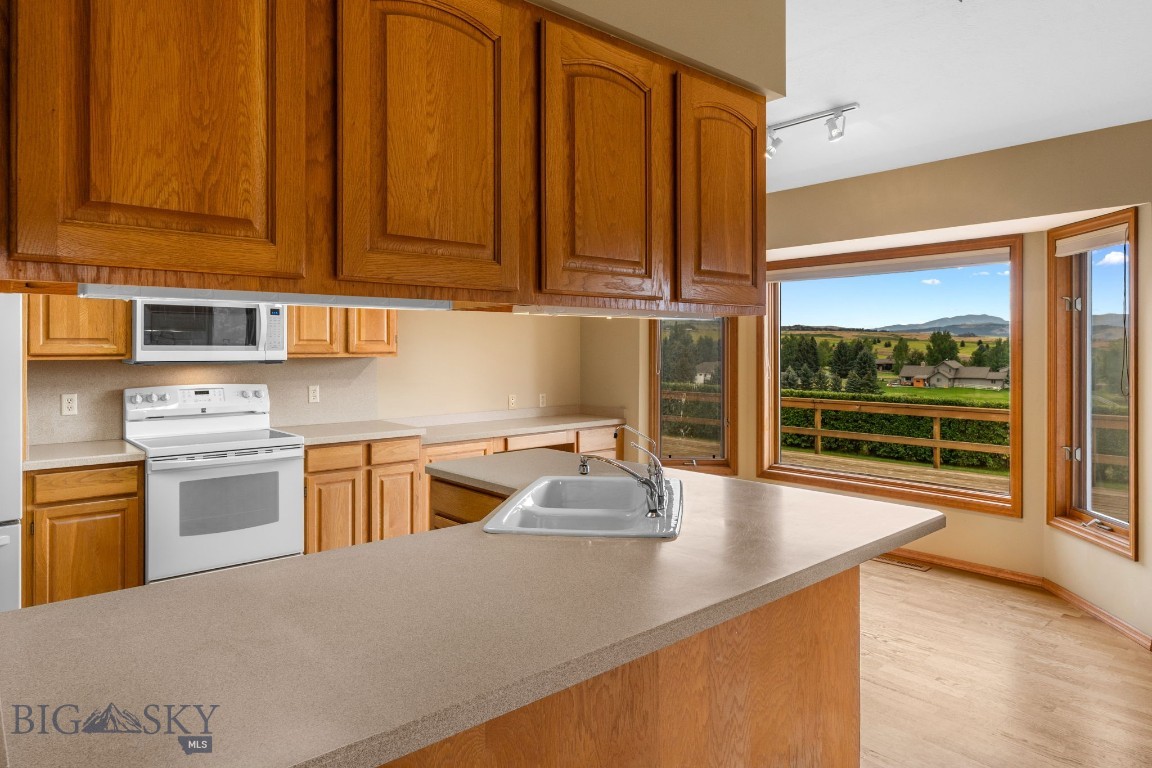 3310 Tumbleweed Drive