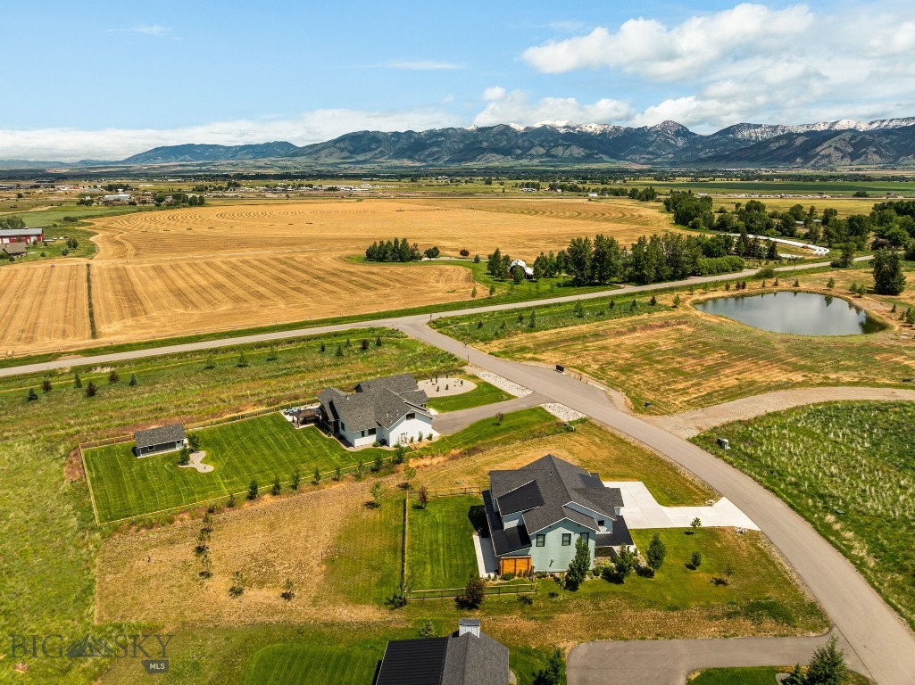 85 Riparian Way