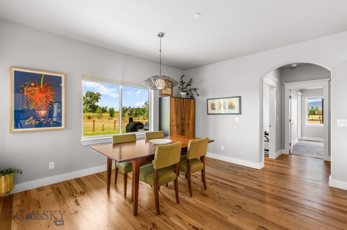 85 Riparian Way