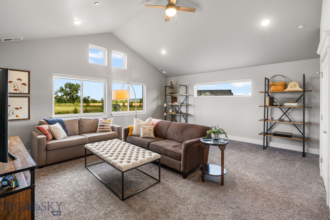 85 Riparian Way