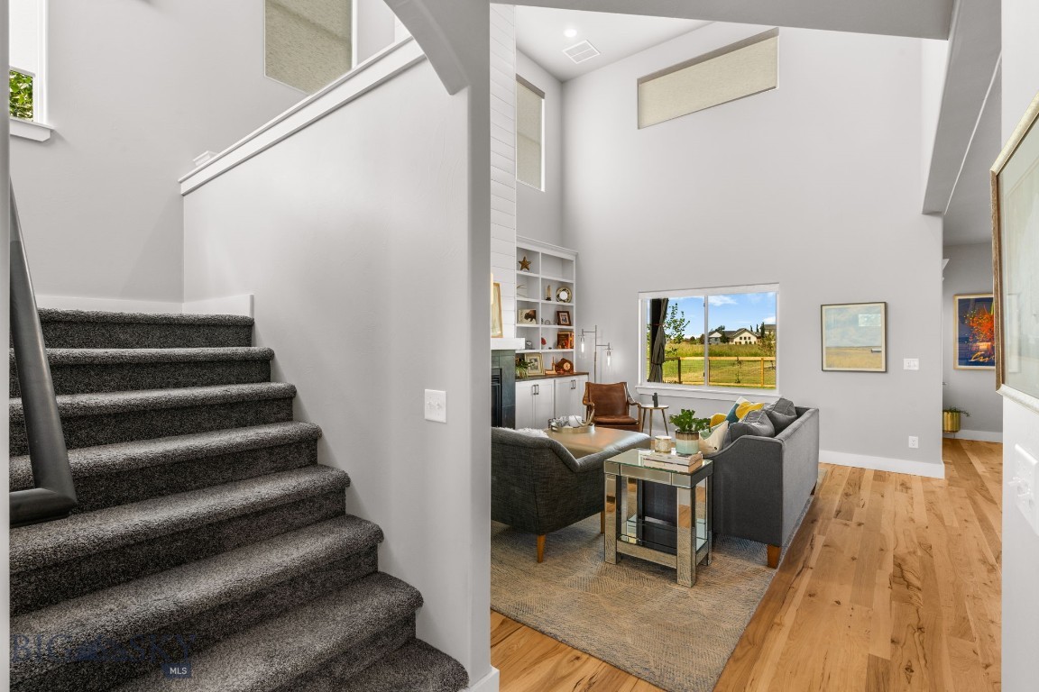 85 Riparian Way