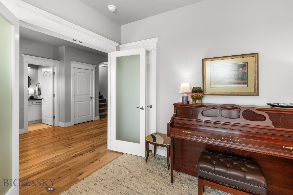 85 Riparian Way