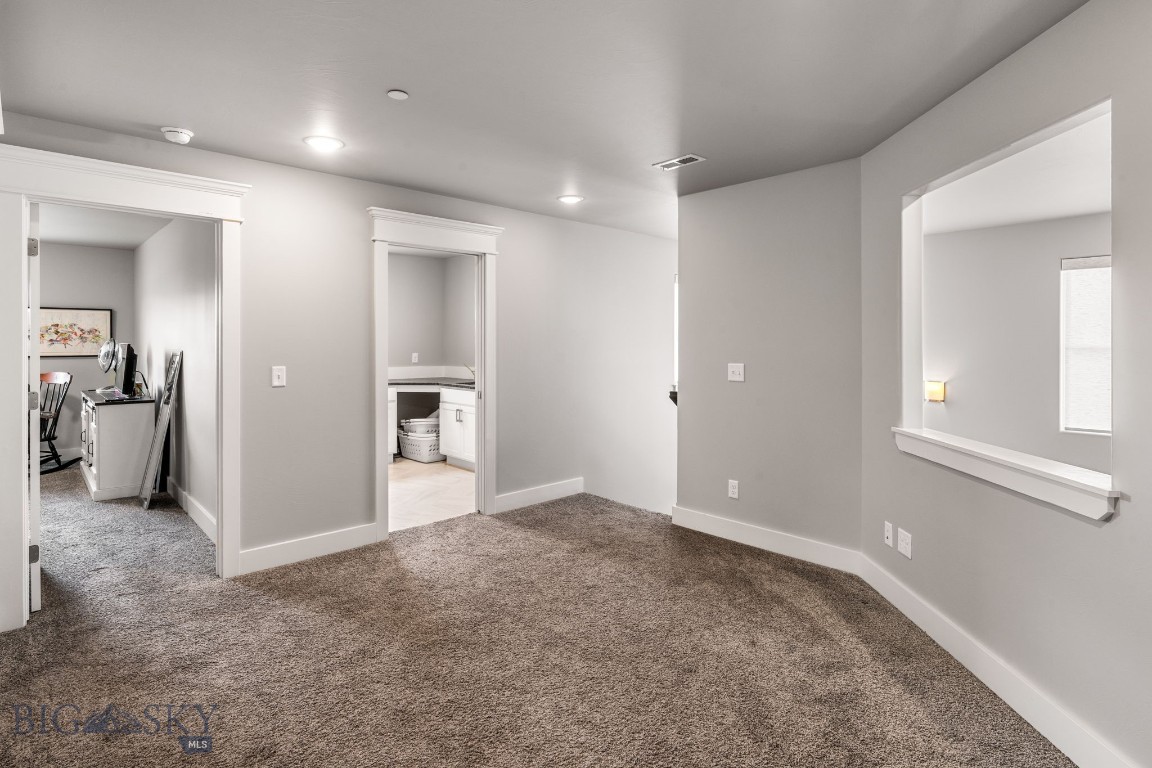 85 Riparian Way