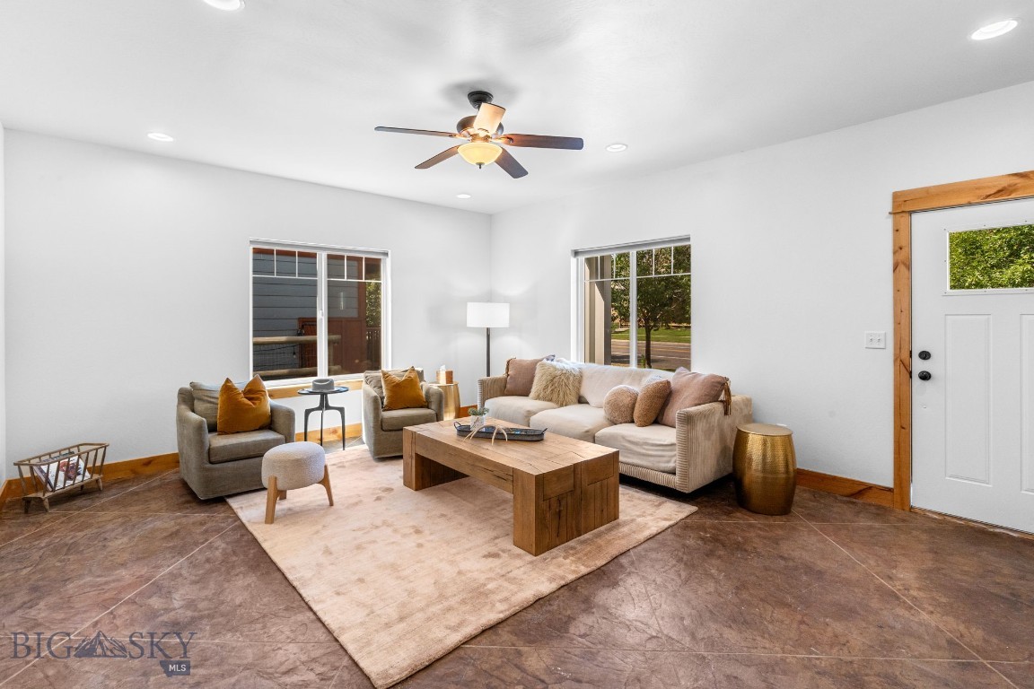 2464 Ferguson Avenue