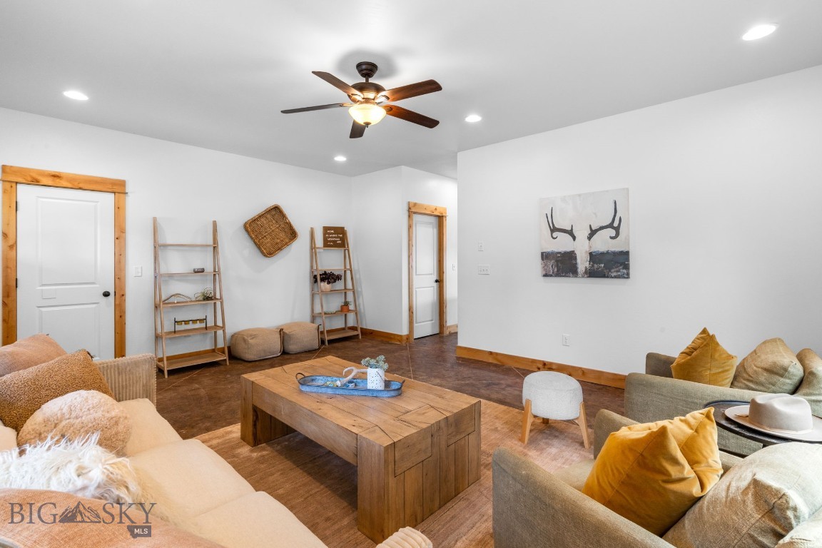 2464 Ferguson Avenue