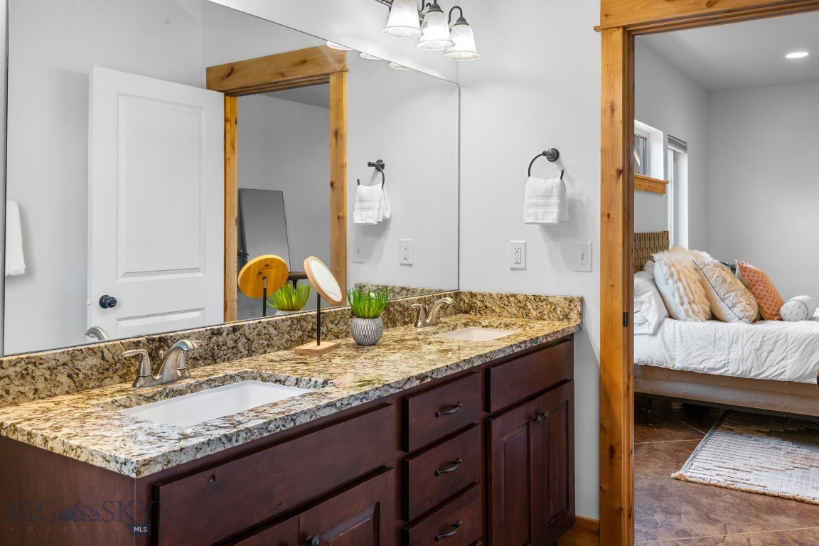 2464 Ferguson Avenue