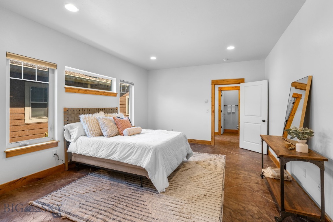 2464 Ferguson Avenue