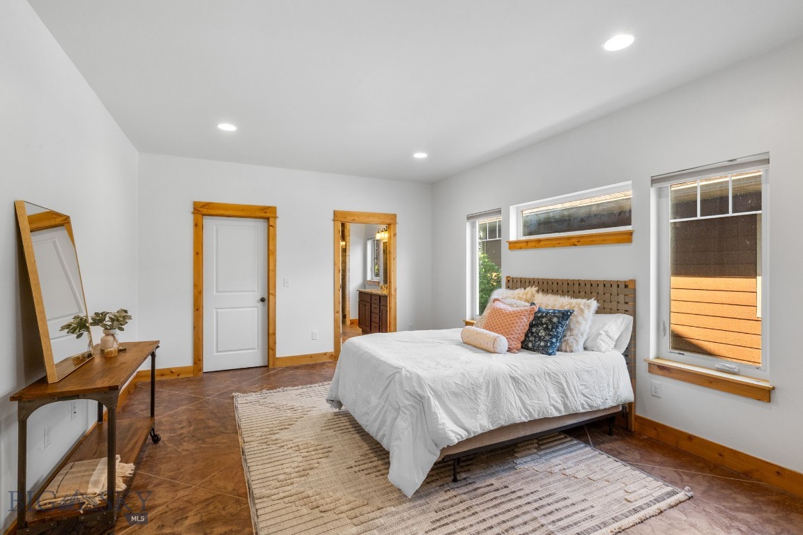 2464 Ferguson Avenue