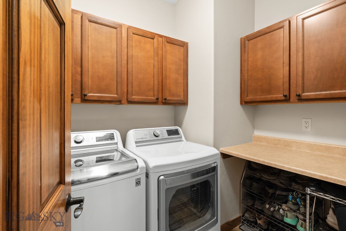 67 Upper Rainbow Road