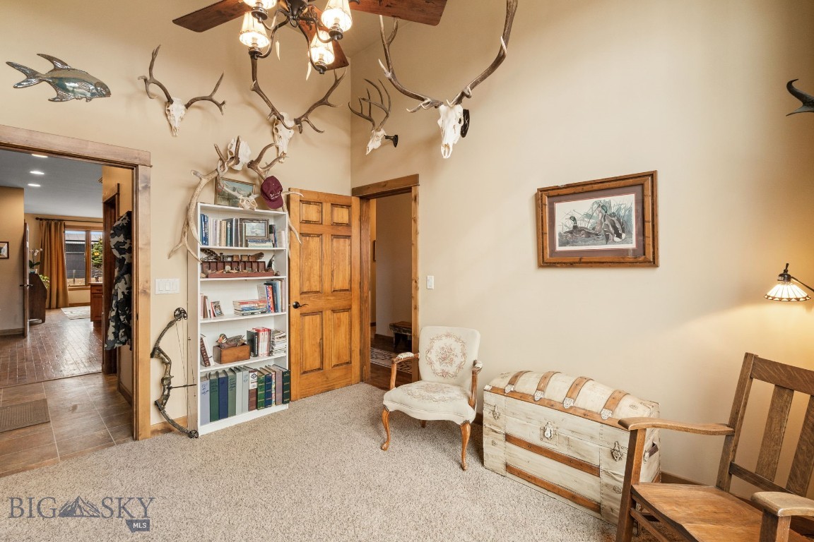 67 Upper Rainbow Road