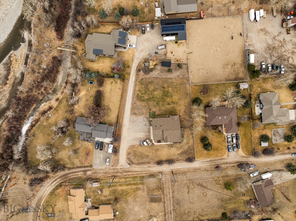 67 Upper Rainbow Road