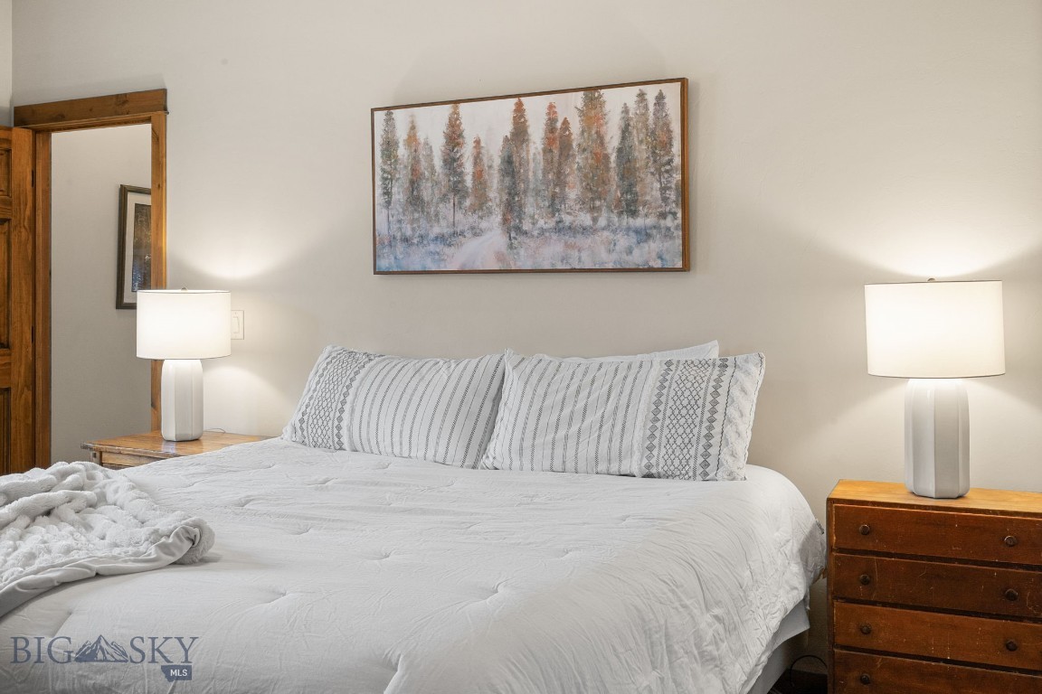 67 Upper Rainbow Road