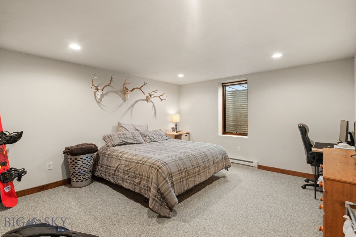 67 Upper Rainbow Road