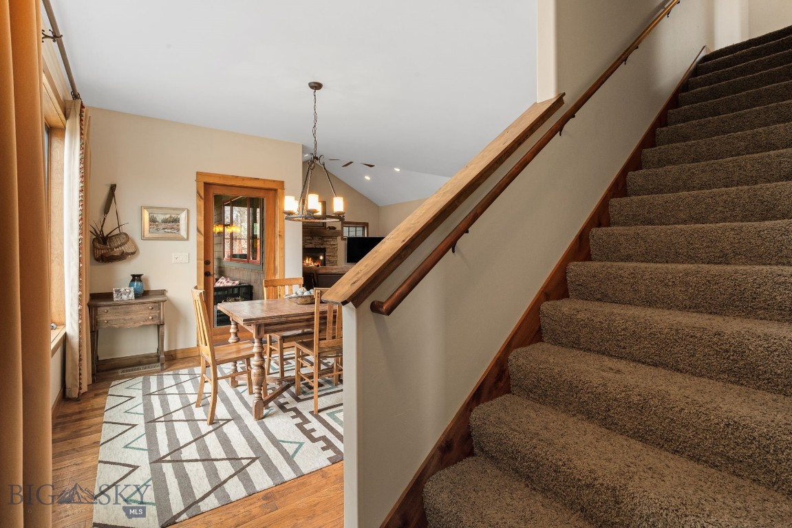 67 Upper Rainbow Road