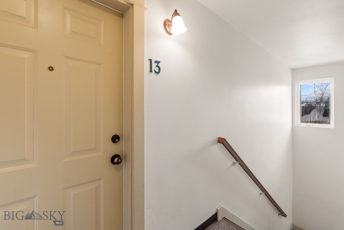 2115 Durston Road 13