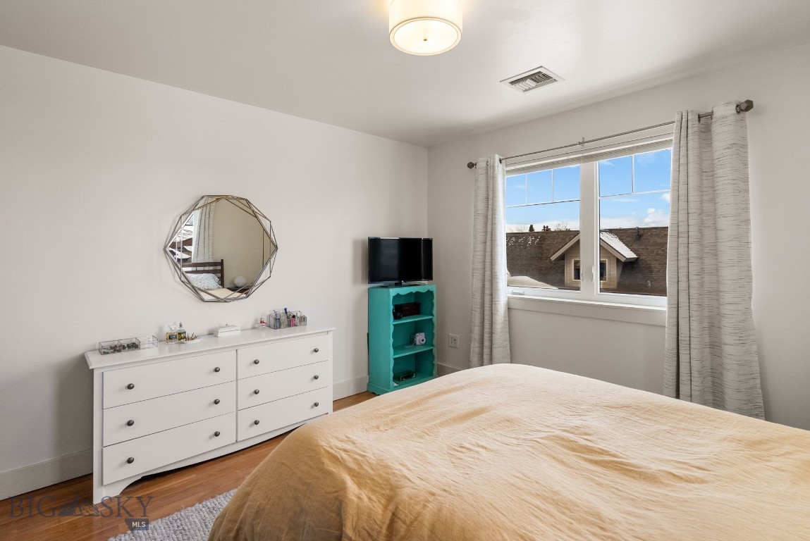 2115 Durston Road 13