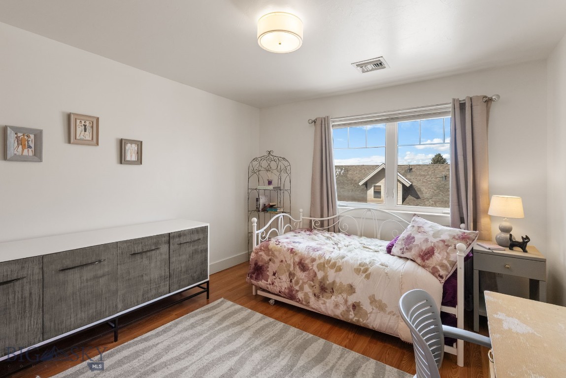 2115 Durston Road 13