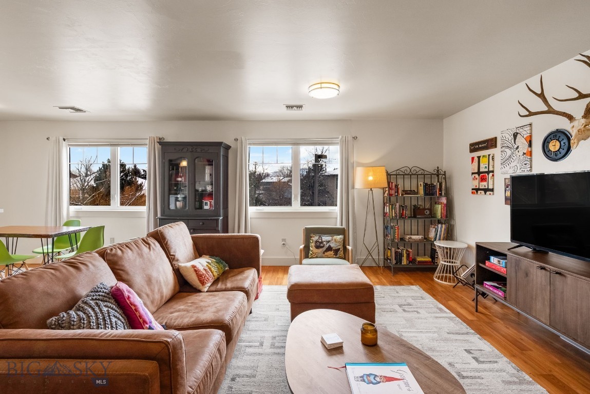 2115 Durston Road 13