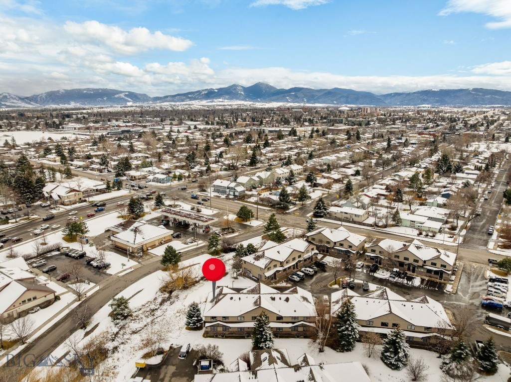 2115 Durston Road 13