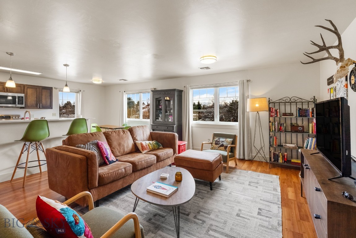 2115 Durston Road 13