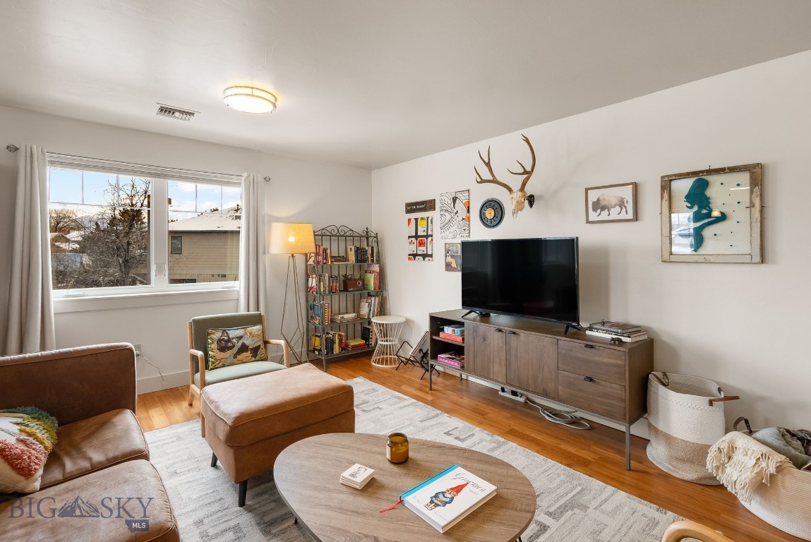 2115 Durston Road 13