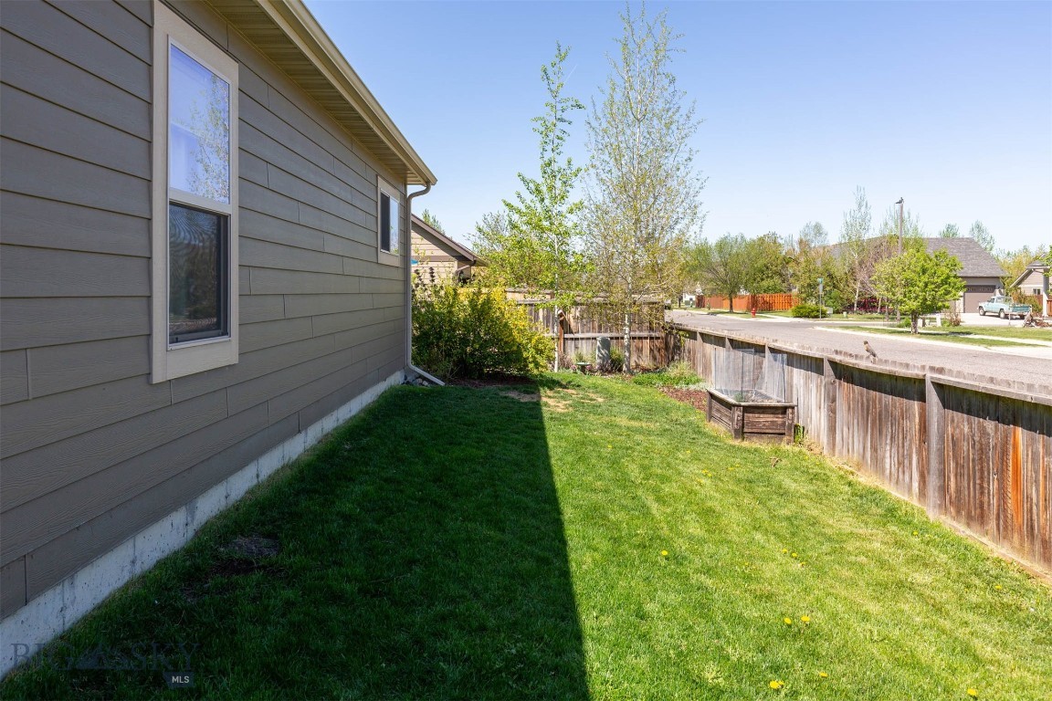 995 Meagher Avenue