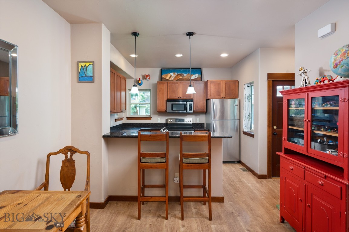 3327 N 27th Avenue Unit 16
