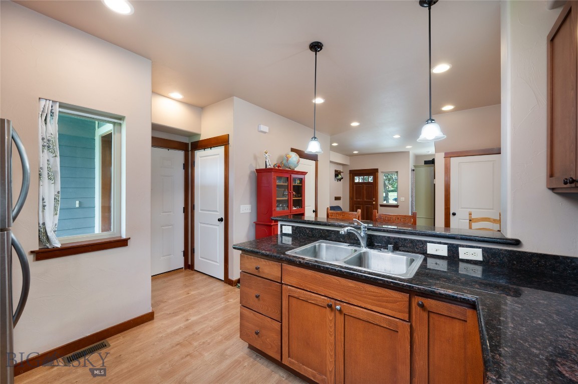 3327 N 27th Avenue Unit 16
