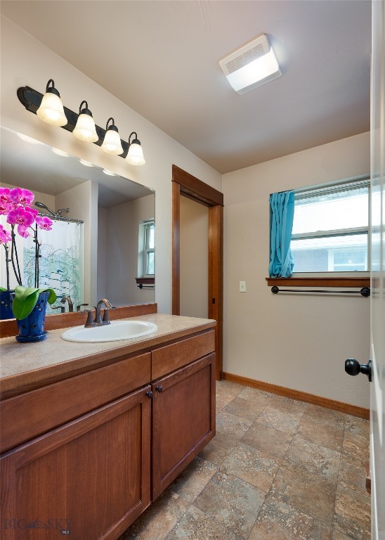 3327 N 27th Avenue Unit 16