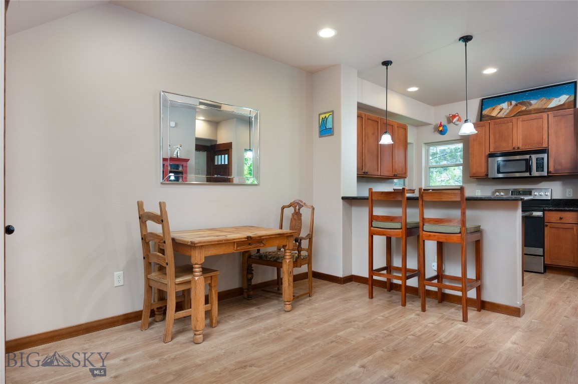 3327 N 27th Avenue Unit 16