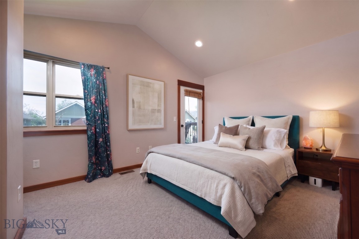 3327 N 27th Avenue Unit 16