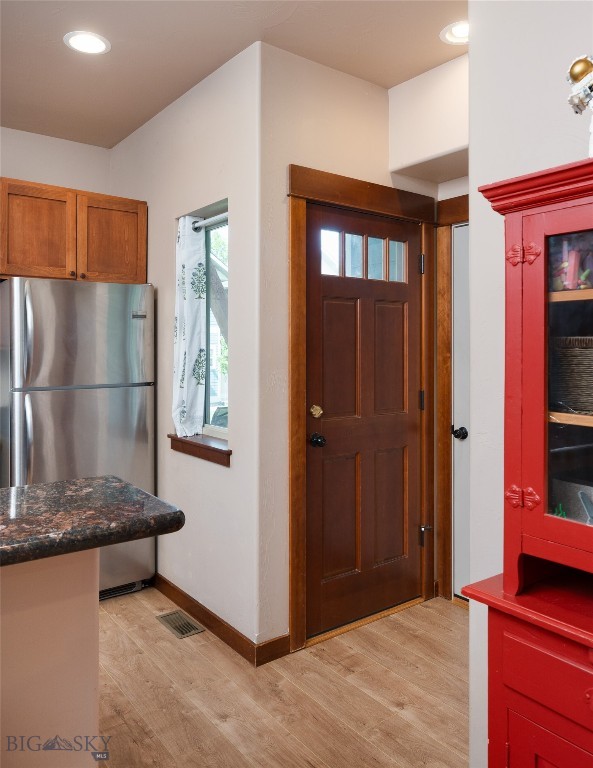 3327 N 27th Avenue Unit 16