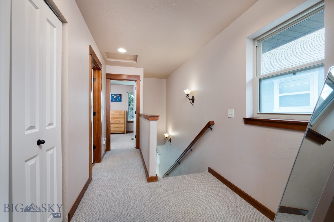 3327 N 27th Avenue Unit 16