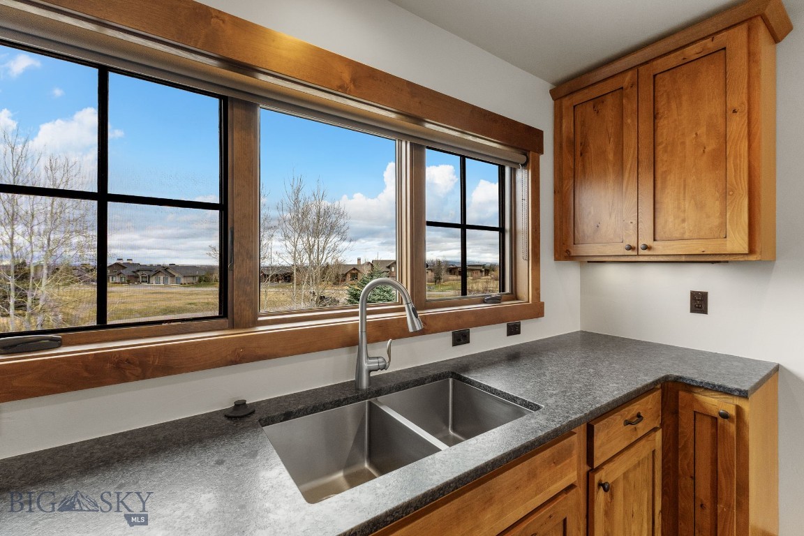 40 Ramrod Place