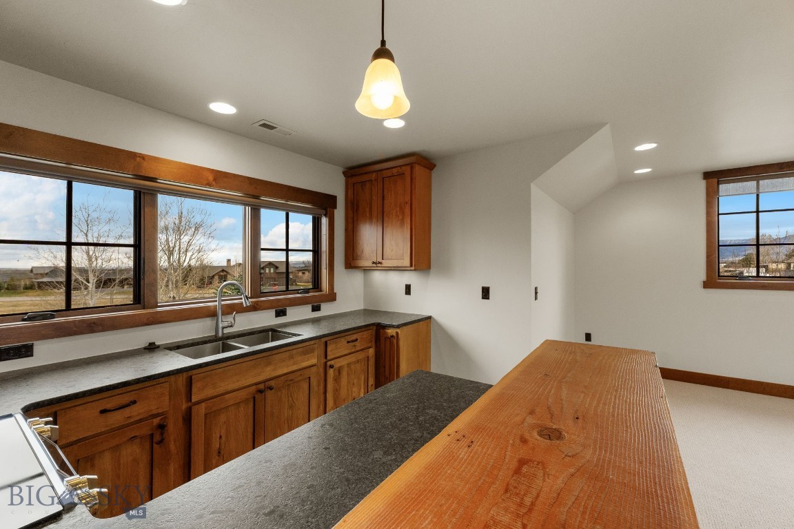40 Ramrod Place